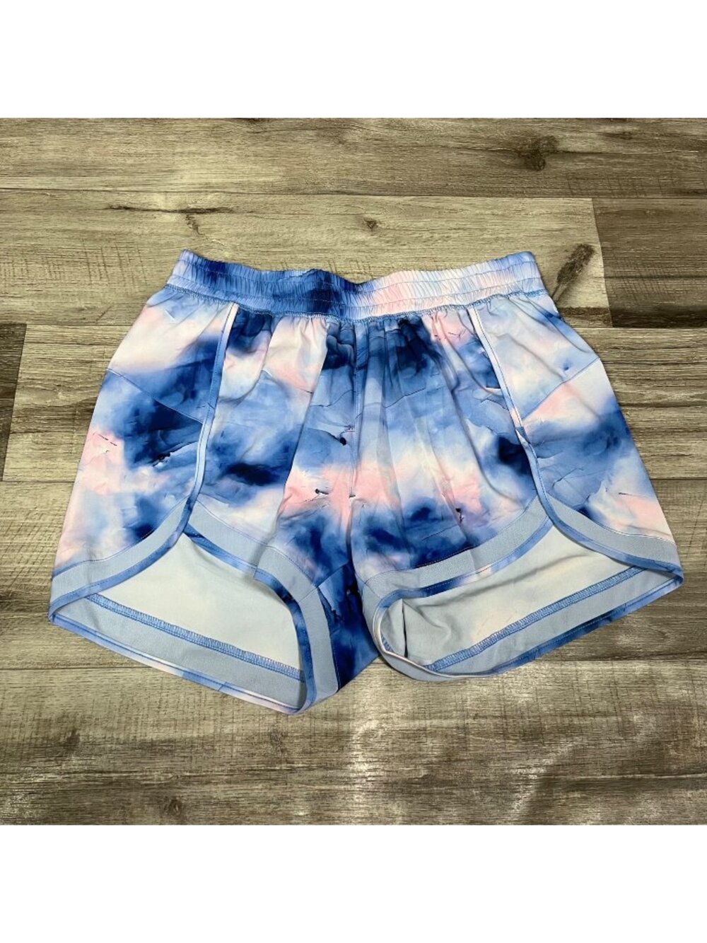 Gaiam Athletic Mid Rise Lined Running Shorts Tie Dye Multi Women’s Size L